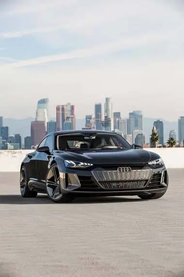 Audi-GT_e-tron-Concept_gris-skyline01