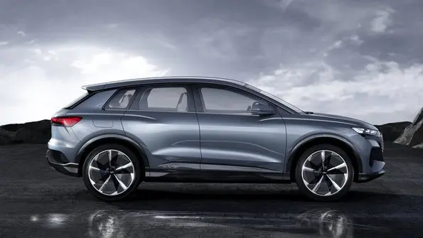 lateral Audi Q4 e-tron concept