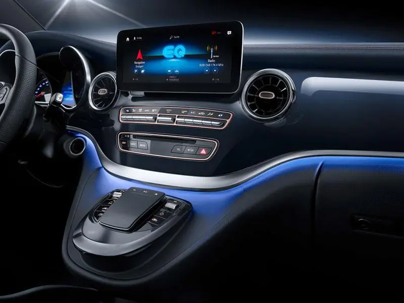 Mercedes-Benz EQV detalle interior de la pantalla