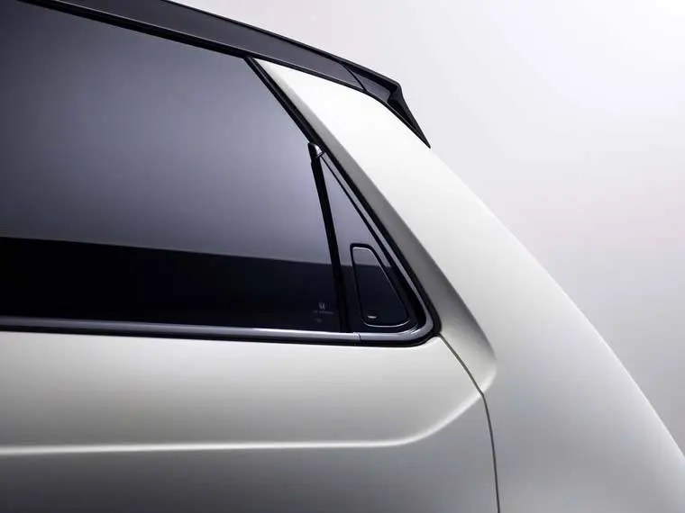 Honda-e_Prototype-concept-produccion-Salon-Ginebra-2019_ventanillas-puertas