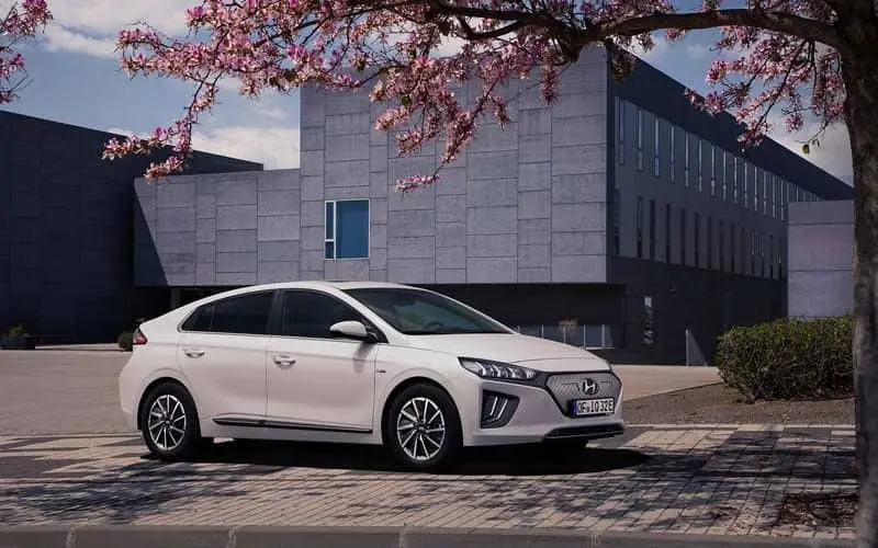 nuevo_Hyundai_IONIQ_Electric-lateral