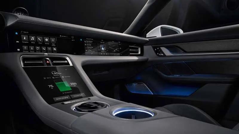 Porsche Taycan, detalle del interior