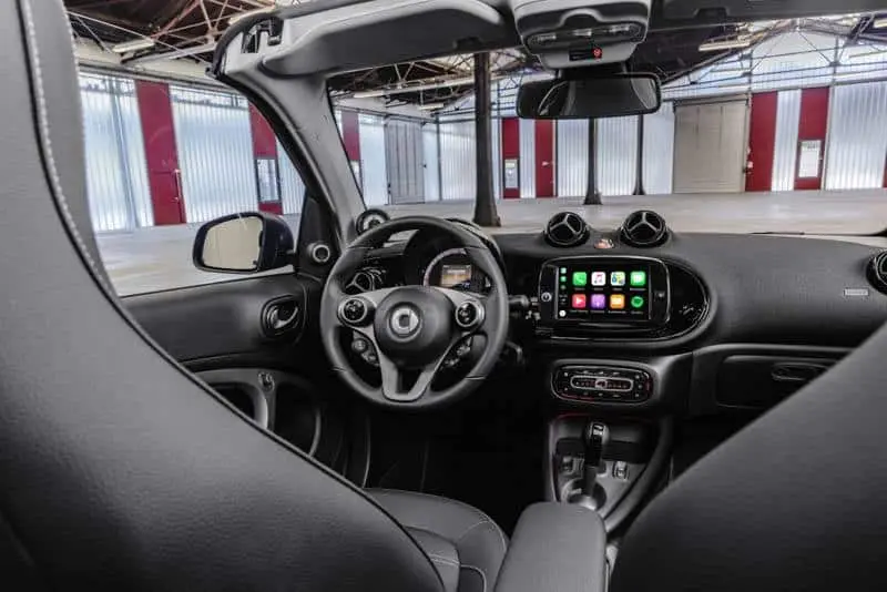 Smart-EQ-ForTwo-interior