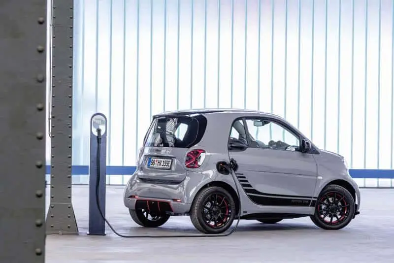 Smart-EQ-ForTwo-lateral-trasera