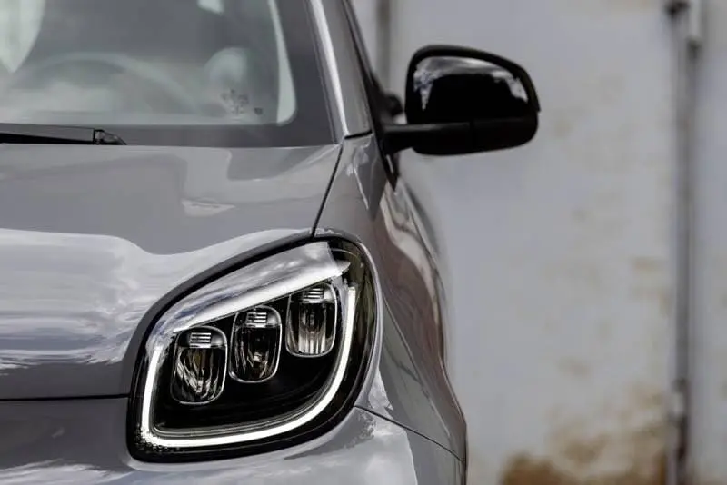Smart-EQ-ForTwo-luces-LED-delanteras