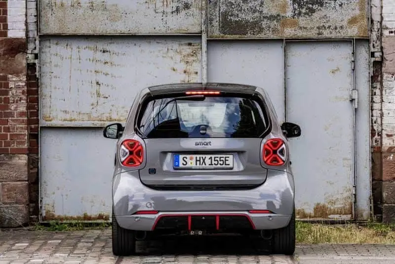 Smart-EQ-ForTwo-trasera