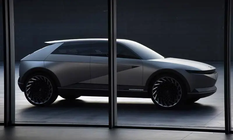 Hyundai-45-lateral