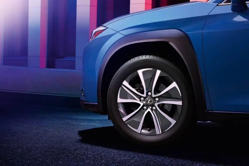 Lexus-UX-300e-electrico_ruedas