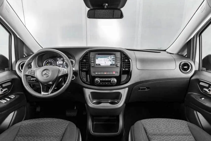 mercedes-benz-evito-tourer-5