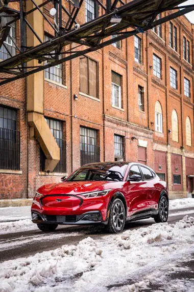ford-mustang-mach-e_pruebas-invierno