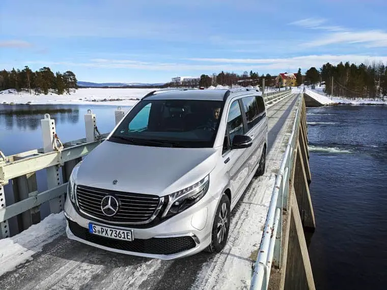 mercedes-benz-eqv_pruebas-invernales-ciruclo-polar-artico_3