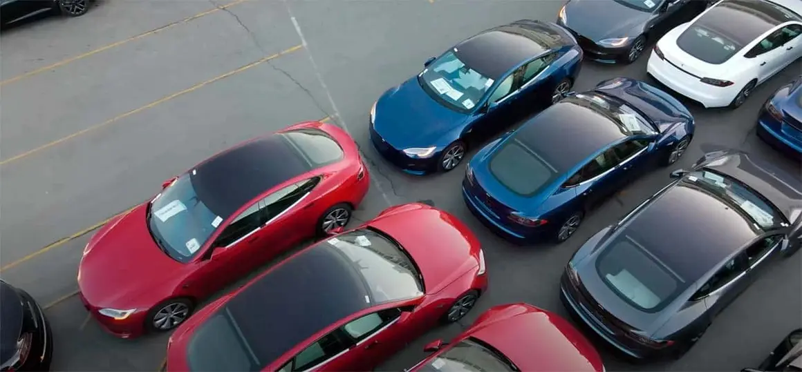 Foto del nuevo Tesla Model S con 7 asientos