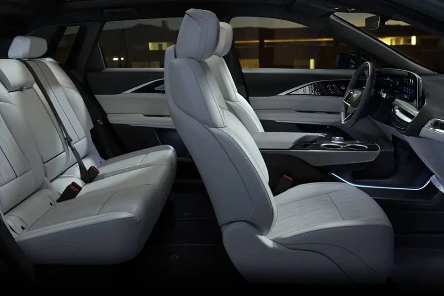 Cadillac-Lyriq_interior