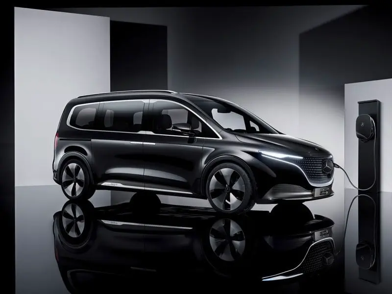 Mercedes-Benz-EQT_concept_cargando