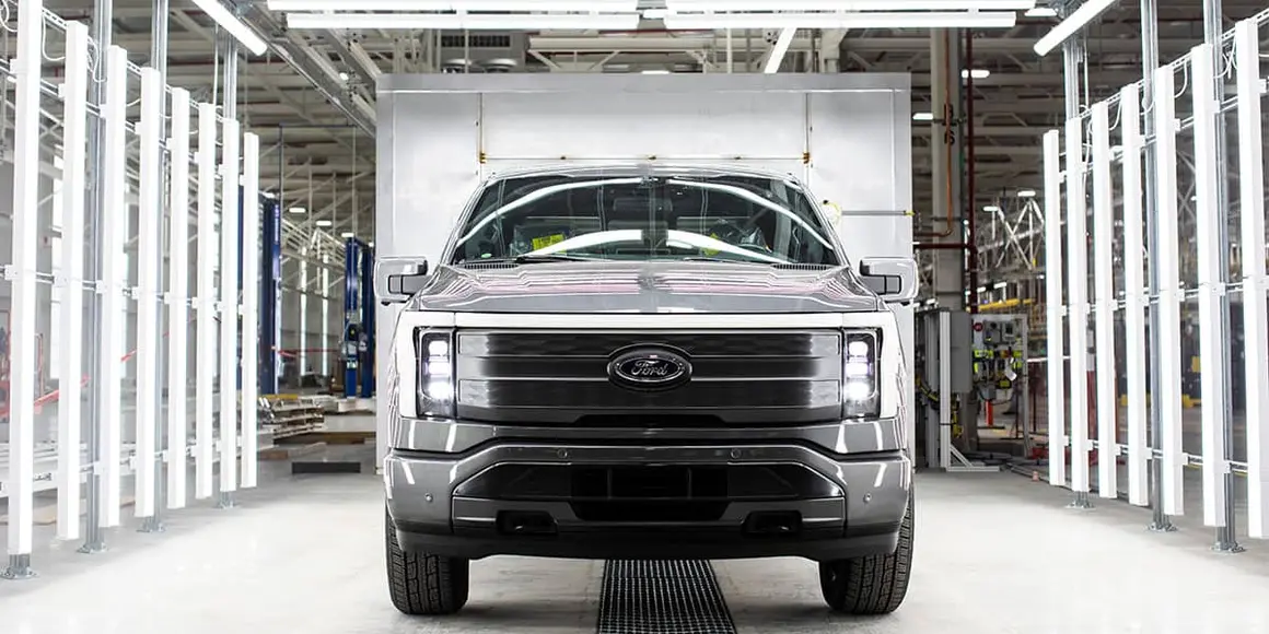 Ford-F-150-Lightning_inicio-pre-produccion_frontal