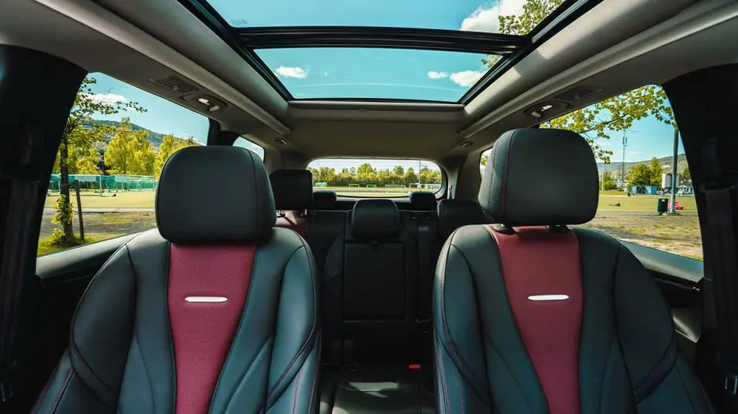 Maxus-EUNIQ-5_interior