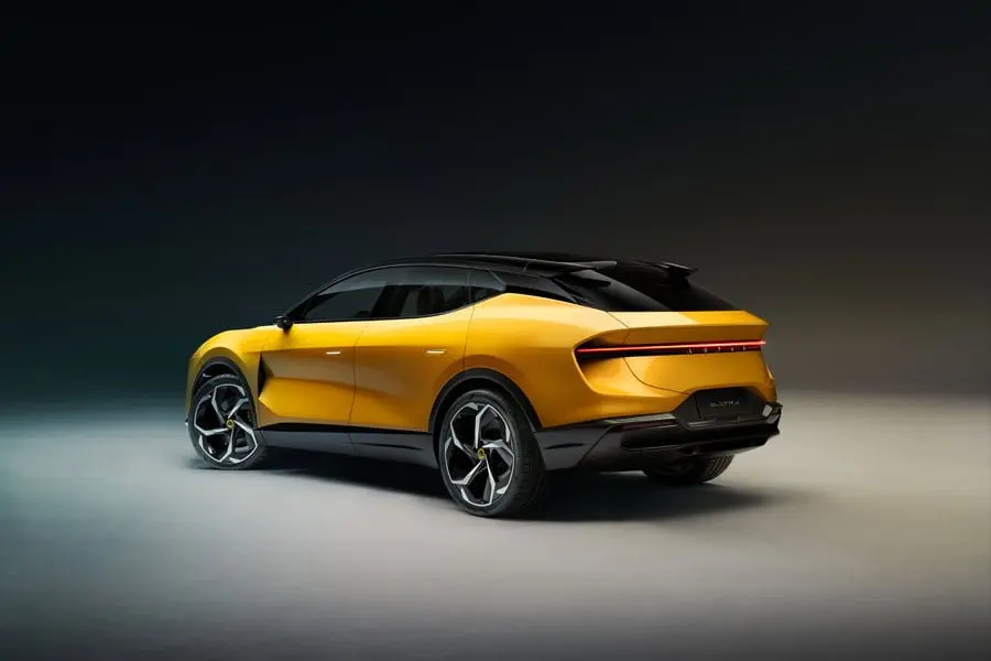 Lotus-Eletre_lateral-trasera