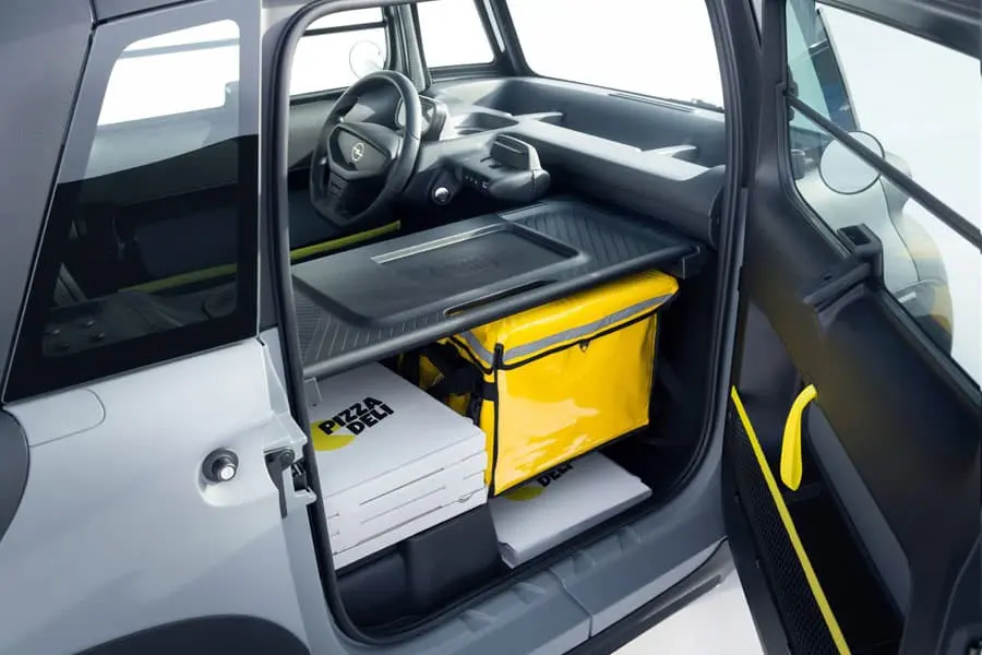 Opel-Rocks-e-KARGO_interior-almacenaje