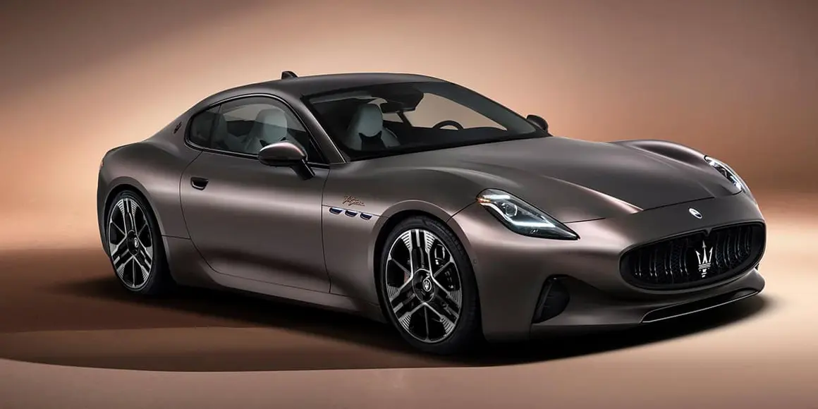 Maserati-GranTurismo-Folgore-totalmente-electrico_lateral-trasera