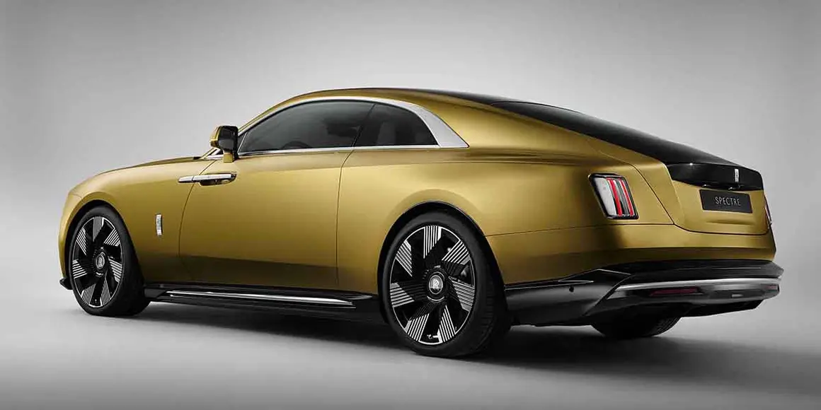 Rolls-Royce-Spectre_lateral-trasera