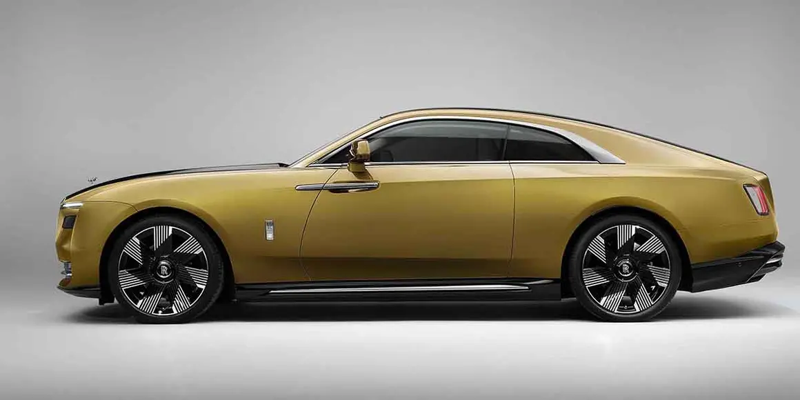 Rolls-Royce-Spectre_lateral-trasera