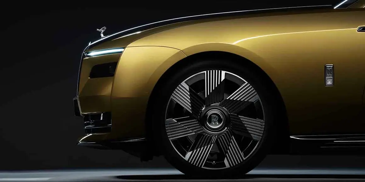Rolls-Royce-Spectre_llantas-23-pulgadas