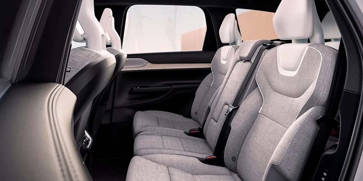 Volvo-EX90_interior-asientos-segunda-fila