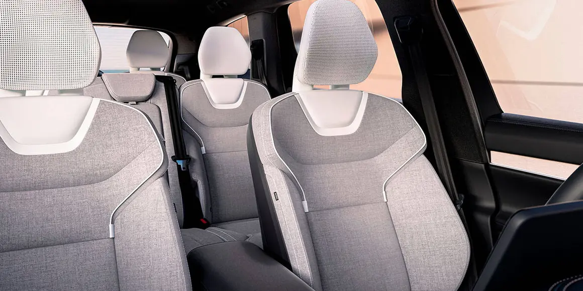 Volvo-EX90_interior-asientos