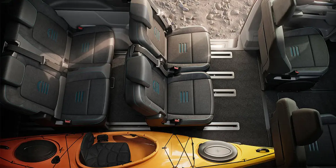 Ford-E-Tourneo-Custom_interior-asientos
