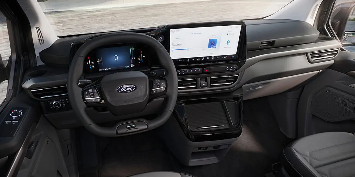 Ford-E-Tourneo-Custom_interior-plazas-delanteras