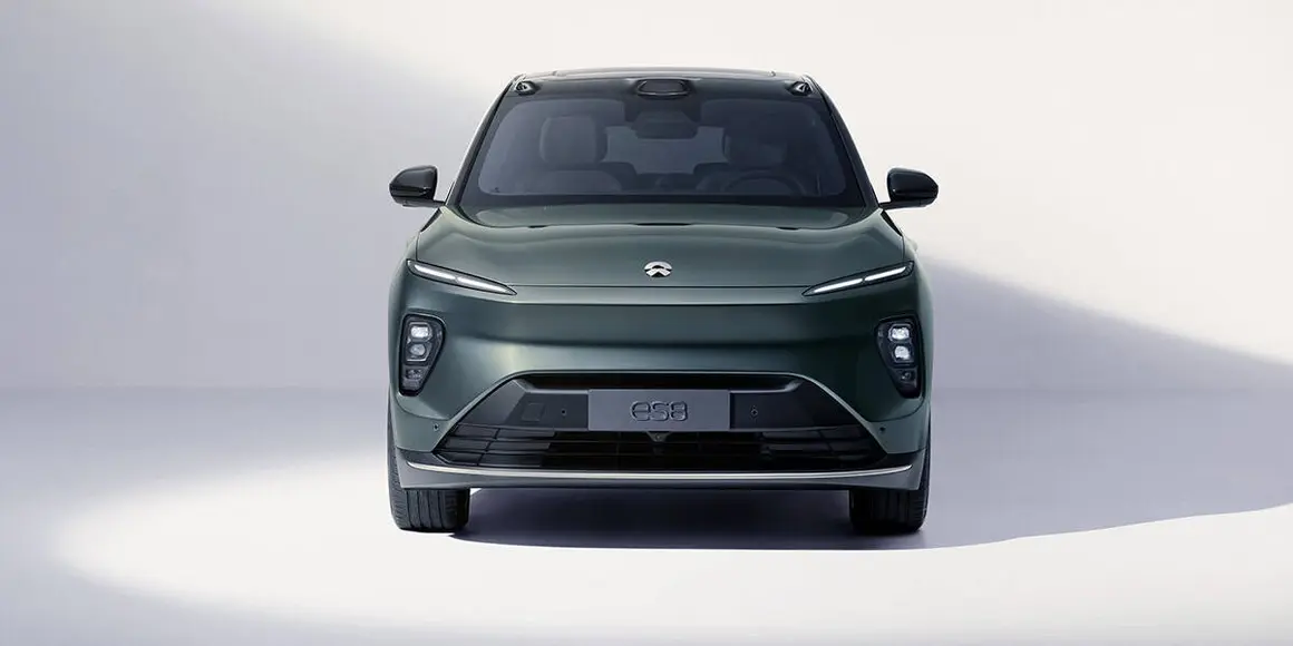 NIO ES8