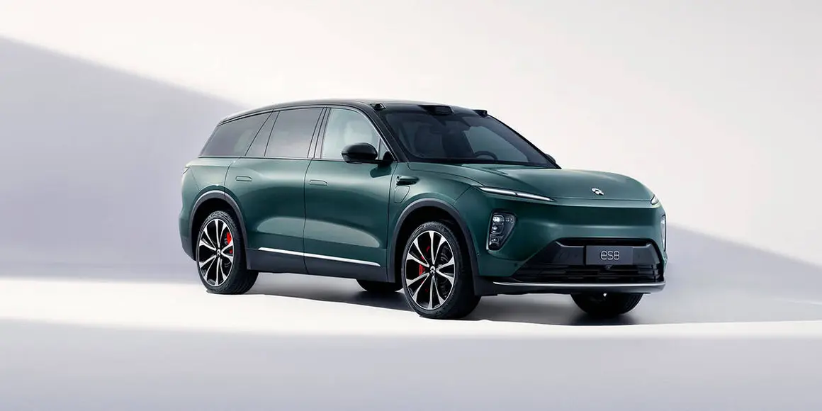 NIO ES8