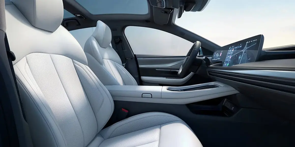 Xpeng-P7i_interior
