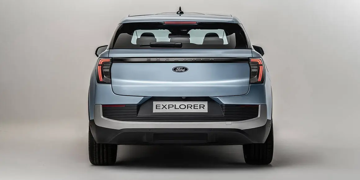 Ford-Explorer_trasera