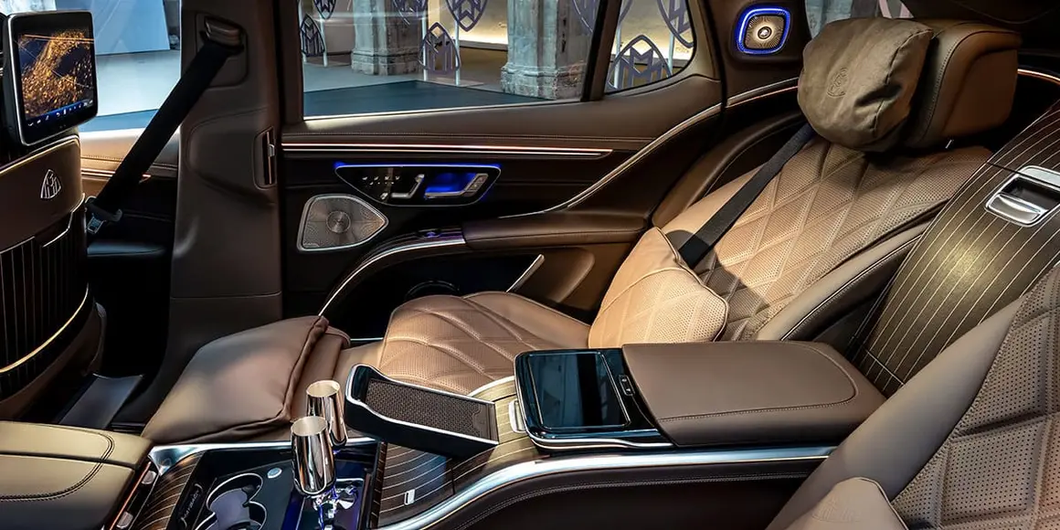 Mercedes-Maybach-EQS-SUV_interior-asientos-delanteros