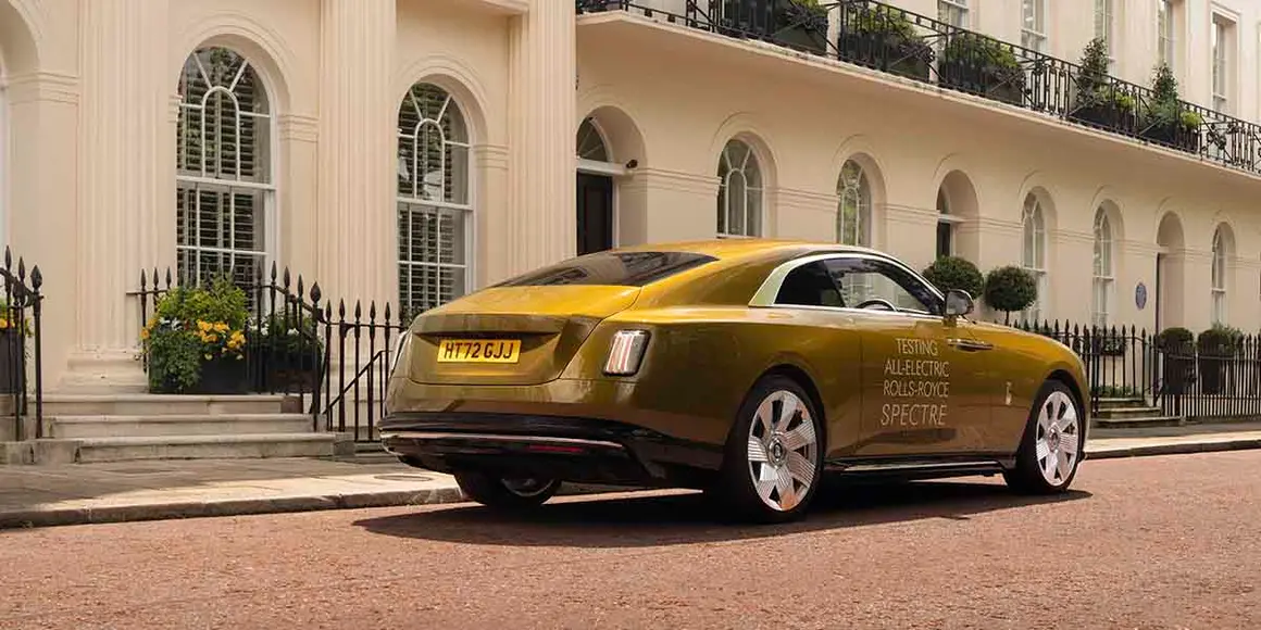 Rolls-Royce-Spectre_finalizacion-programa-pruebas_trasera