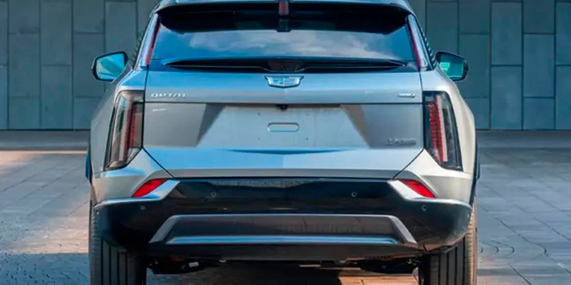 Cadillac-Optiq_trasera