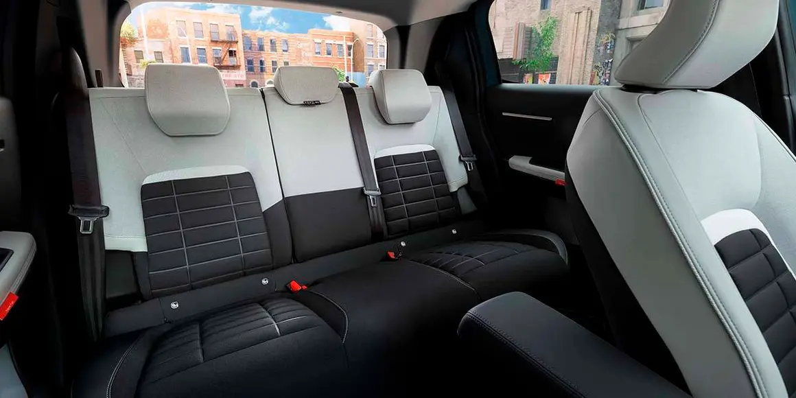Citroen-e-C3_interior-plazas-traseras