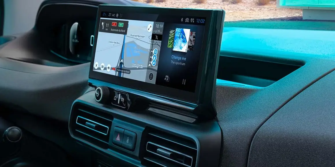 Nueva-Peugeot-E-Rifter_interior
