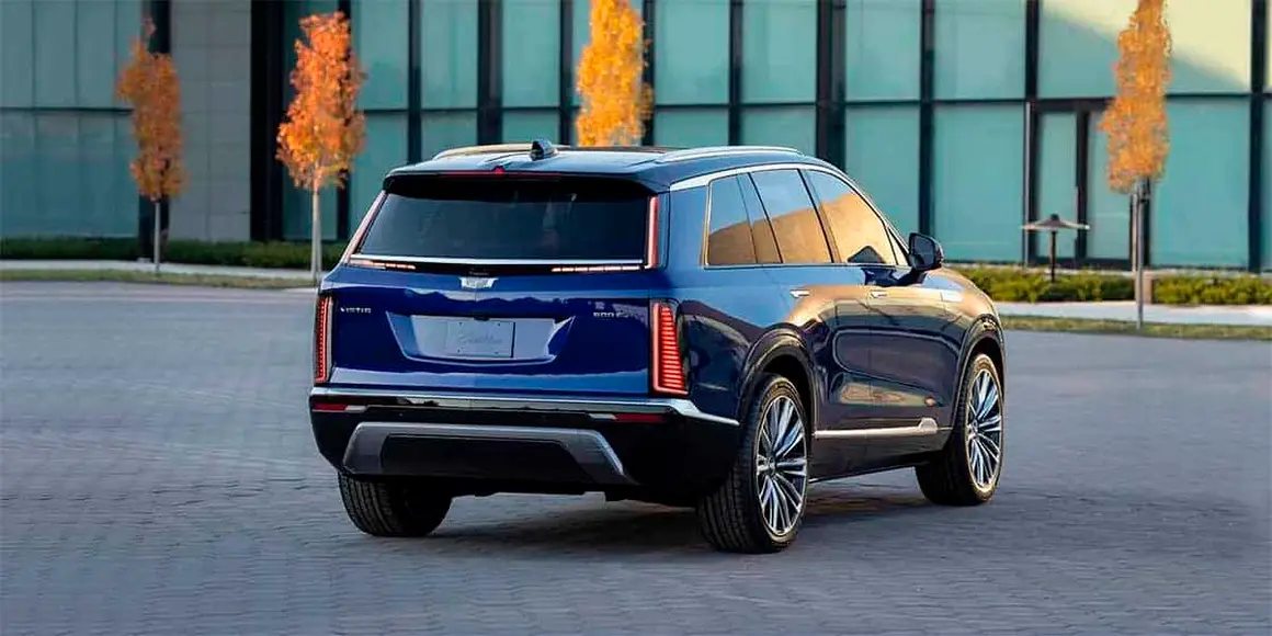 Cadillac-Vistiq-EV_trasera