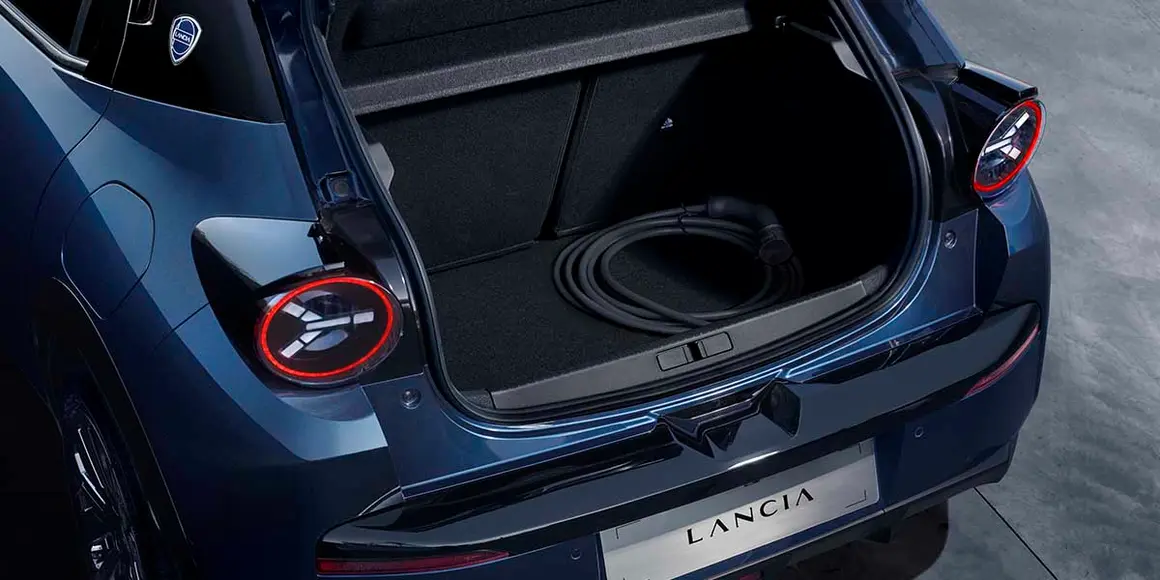 Lancia-Ypsilon_presentacion-oficial_maletero