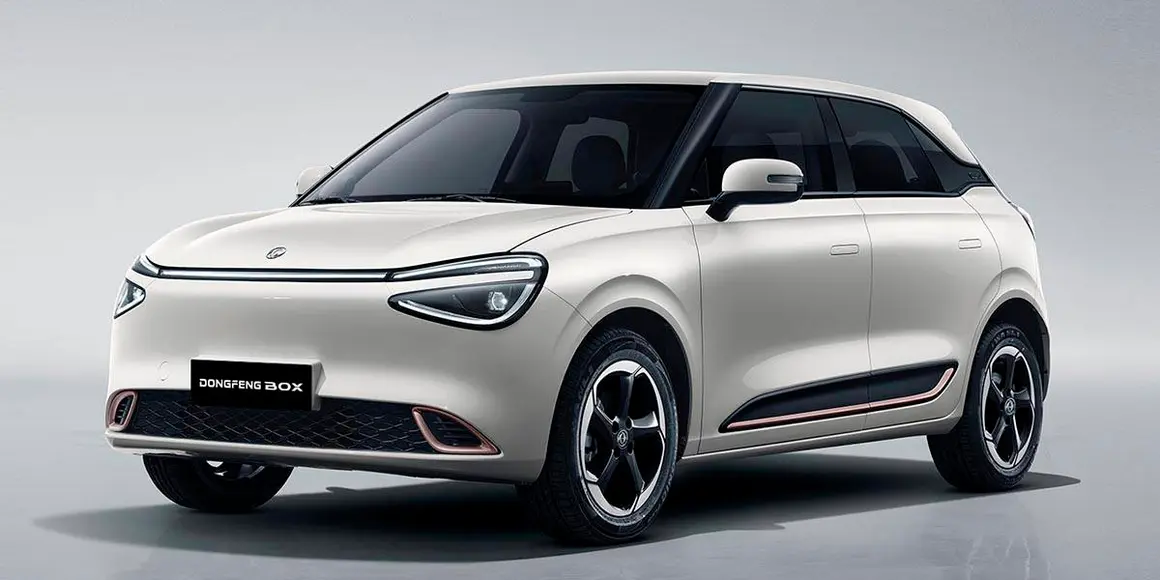 Dongfeng Box de color blanco