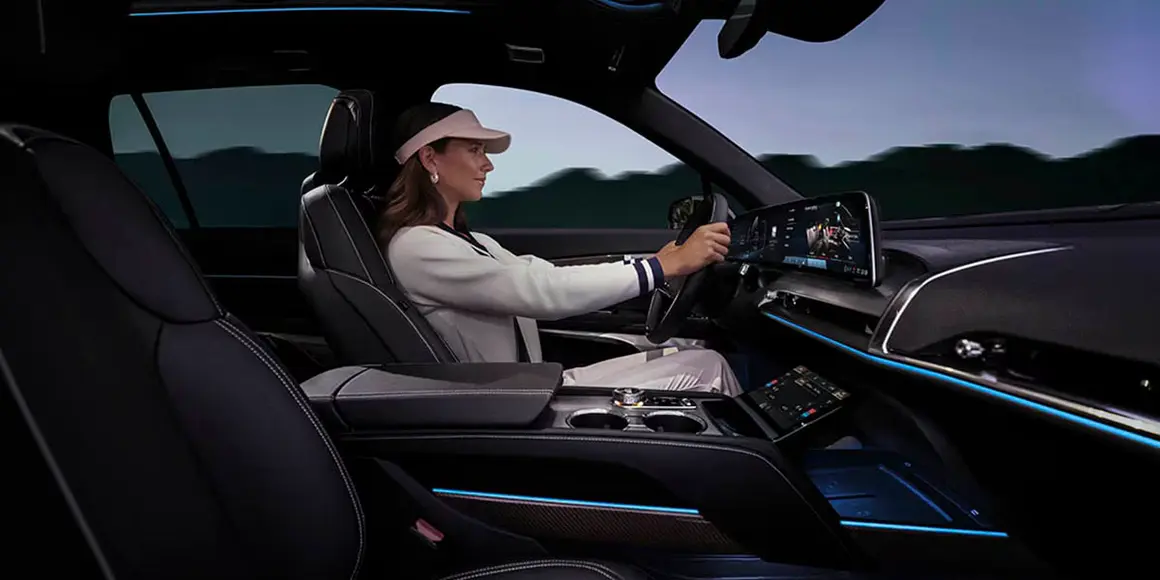 Cadillac-VISTIQ_conduccion