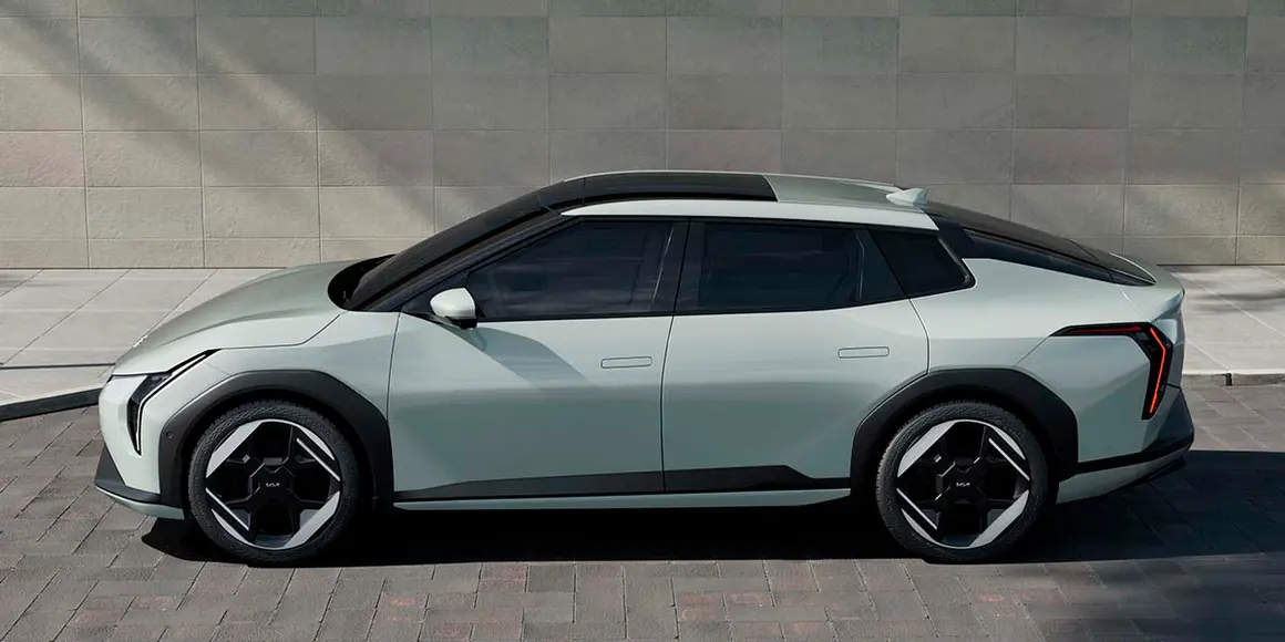 KIA-EV4-sedan_lateral