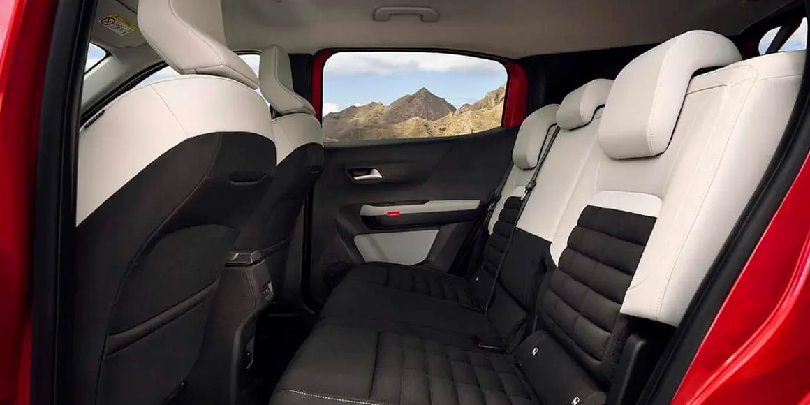 Citroen-e-C3-Aircross_interior-plazas-traseras