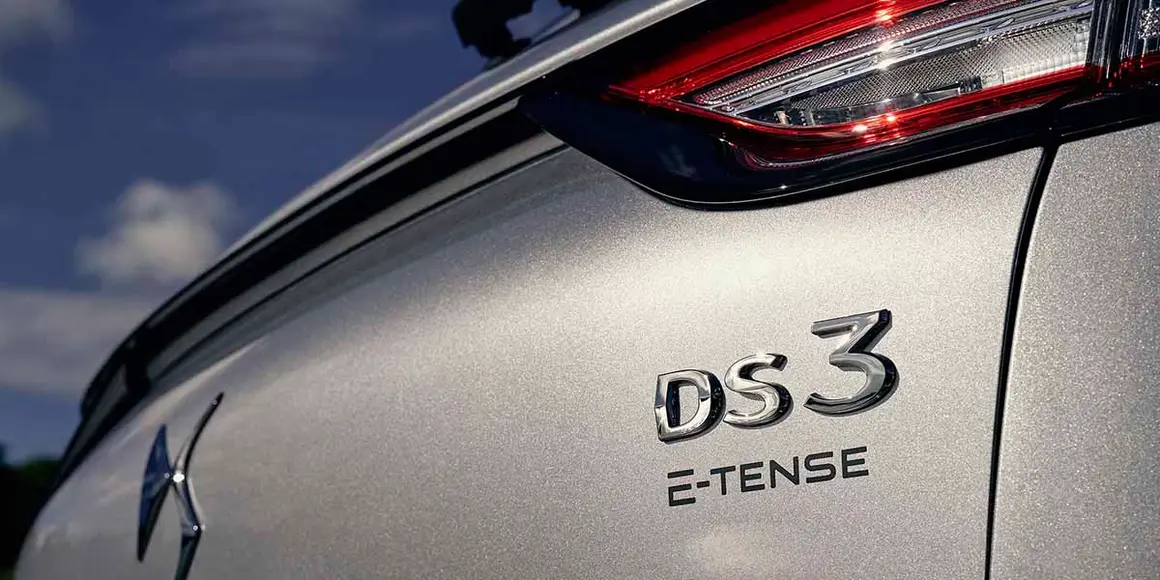 DS-3-E-Tense_trasera