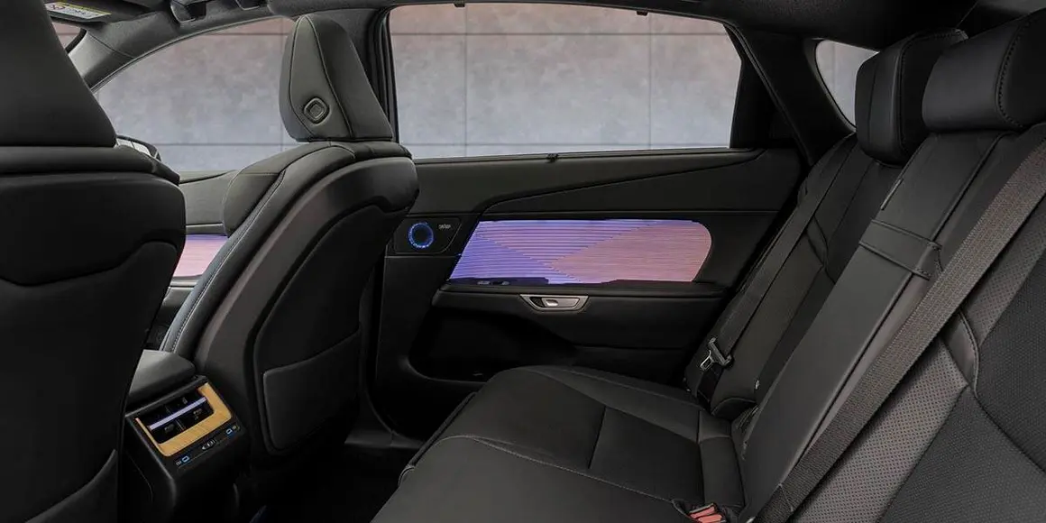 Lexus-ES_interior-plazas-traseras