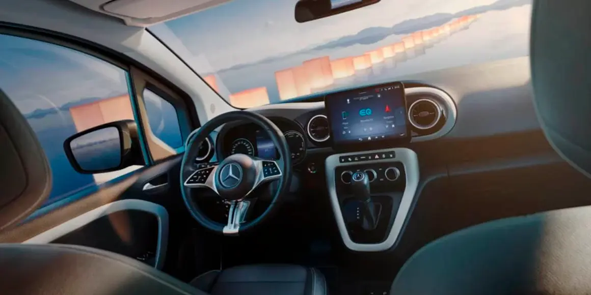 Mercedes-Benz-EQT_interior