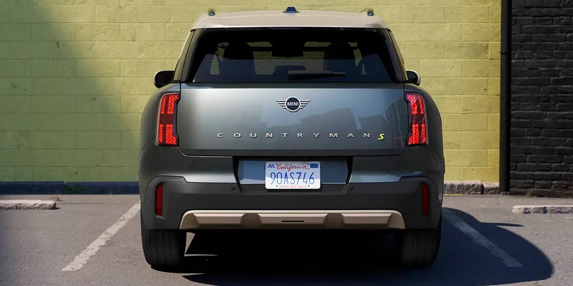 MINI-Countryman_trasera