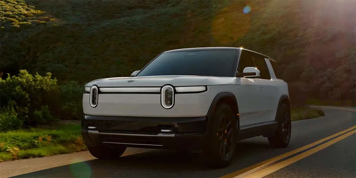 El Rivian R2 es un SUV el&eacute;ctrico que combina innovaci&oacute;n, autonom&iacute;a y estilo, dise&ntilde;ado para liderar en el mercado de veh&iacute;culos el&eacute;ctricos.